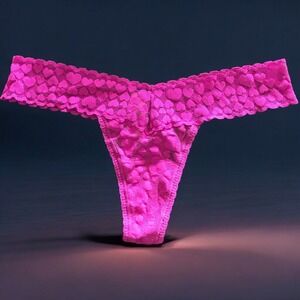 NWT VTG VICTORIA'S SECRET O/S PINK‎ Heart The LACIE VINTAGE RARE THONG PANTIES